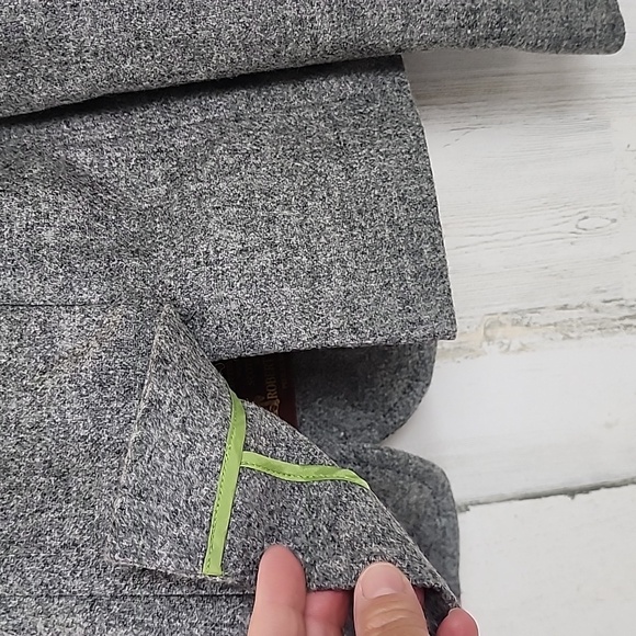 J. Crew 100% Scottish wool by Robert Noble gray 3 button 3 pocket blazer Size 6 - Picture 6 of 11